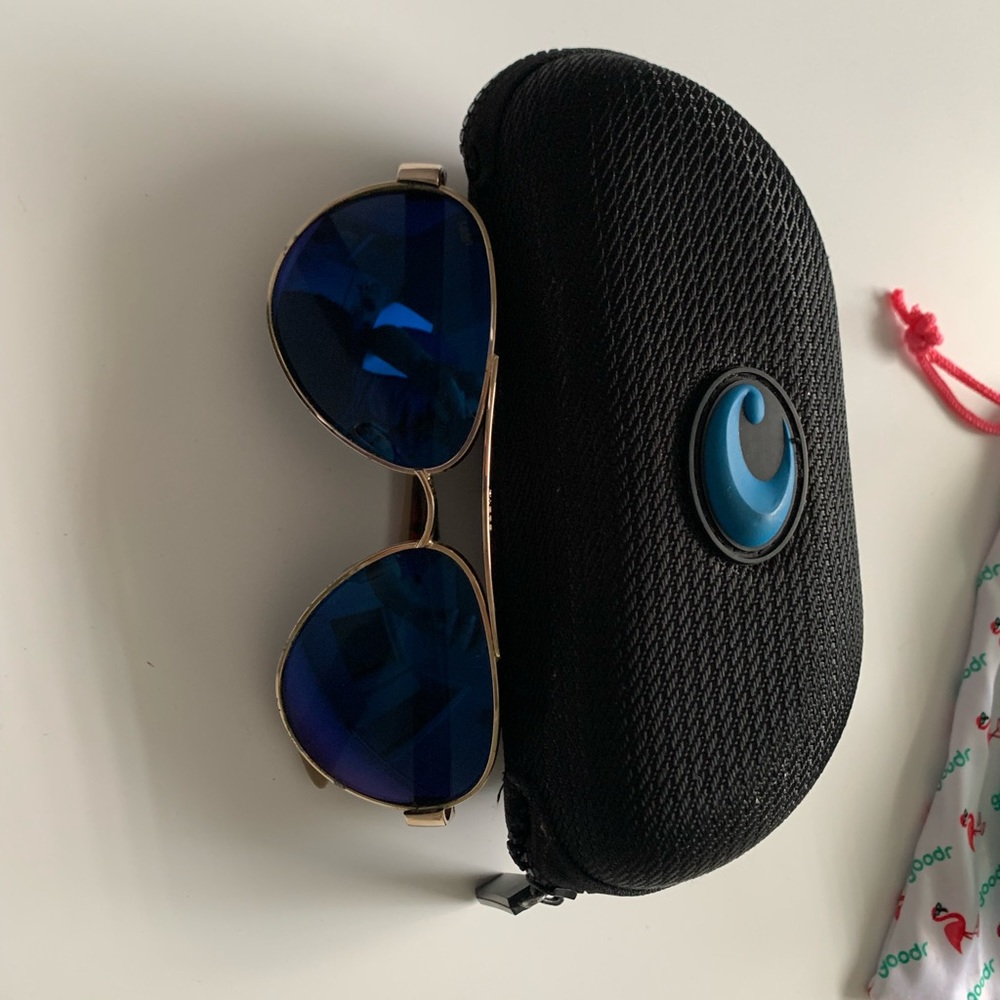 Costas Women’s Aviators with case (polarized plastic mirrored frames)
